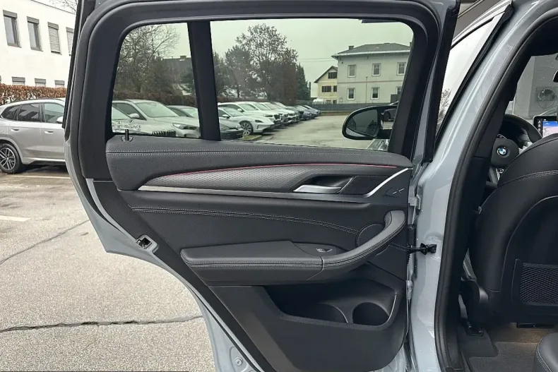 BMW X4 M40 (Seria X) din 2024 cu 4.433 km - oferta BMW202856 - foto 12