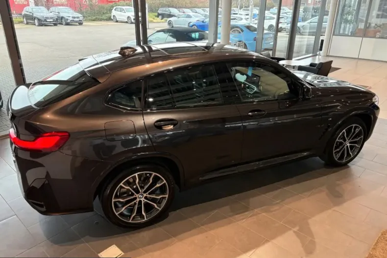 BMW X4 M40 (Seria X) din 2025 cu 4.099 km - oferta BMW202859 - foto 6
