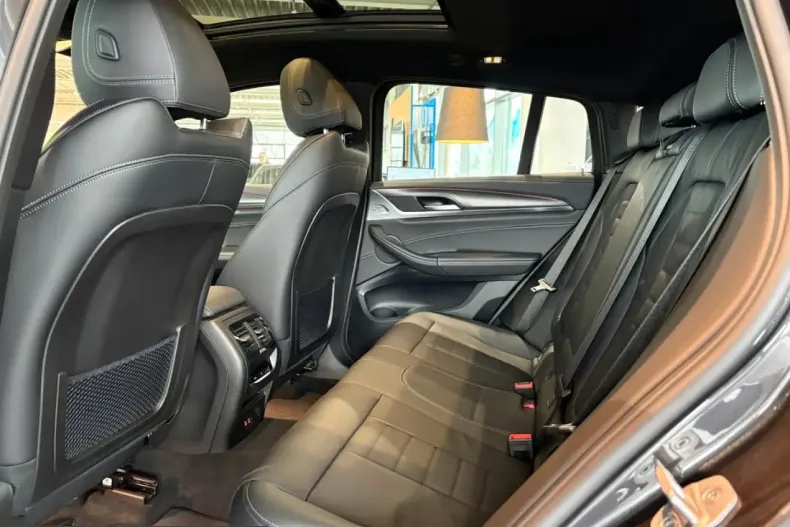 BMW X4 M40 (Seria X) din 2025 cu 4.099 km - oferta BMW202859 - foto 24