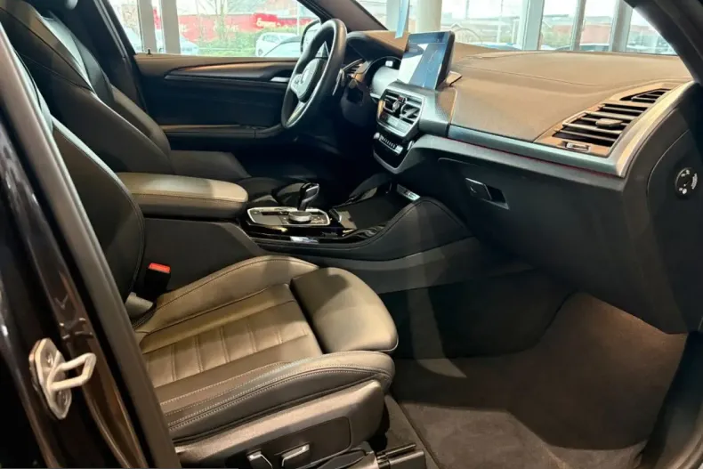 BMW X4 M40 (Seria X) din 2025 cu 4.099 km - oferta BMW202859 - foto 28