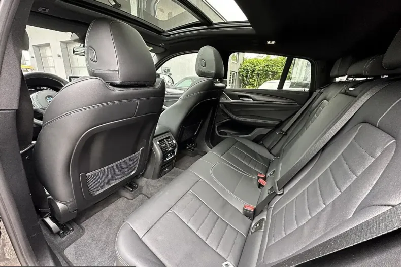 BMW X4 M40 (Seria X) din 2024 cu 5.548 km - oferta BMW202861 - foto 24