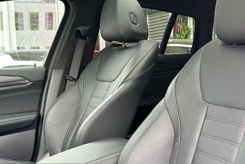 BMW X4 M40 (Seria X) din 2024 cu 5.548 km - oferta BMW202861 - foto 49