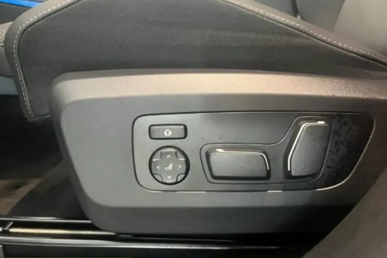 BMW X3 (Seria X) din 2025 cu 7.460 km - oferta BMW202866 - foto 9