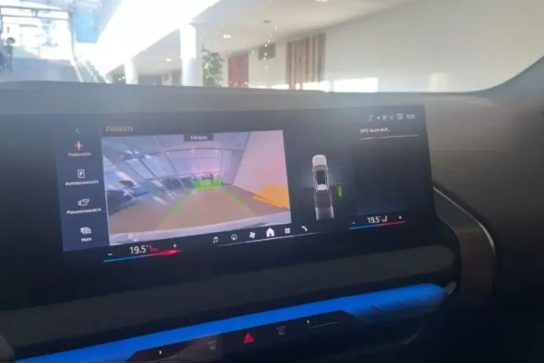 BMW X3 (Seria X) din 2025 cu 7.460 km - oferta BMW202866 - foto 16