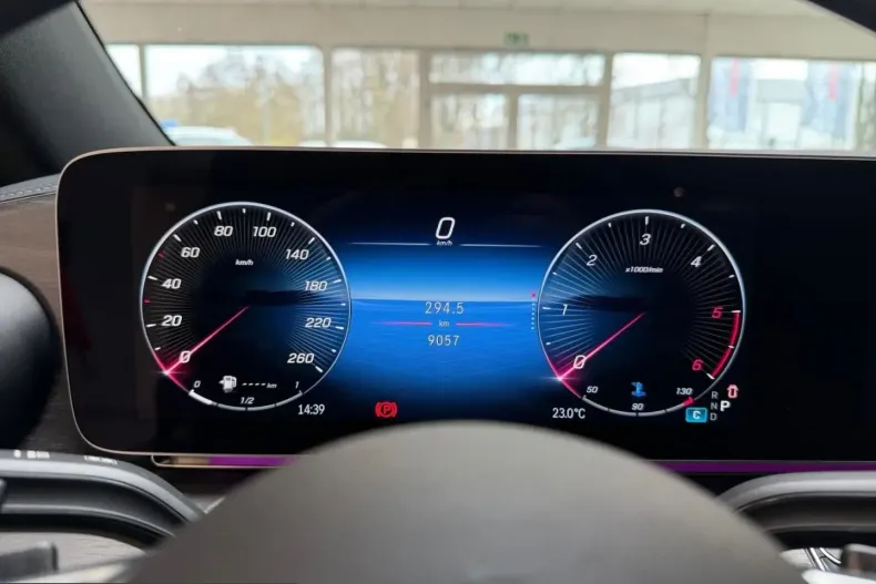 Mercedes-Benz V 300 (Clasa V) din 2025 cu 9.057 km - oferta MER202879 - foto 14