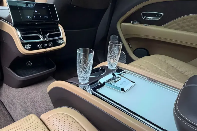 Bentley Bentayga din 2022 cu 25.000 km - oferta BEN202905 - foto 26