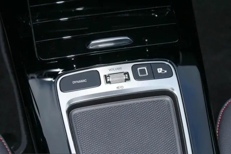 Mercedes-Benz CLA 250 (Clasa CLA) din 2025 cu 11.372 km - oferta MER202914 - foto 9