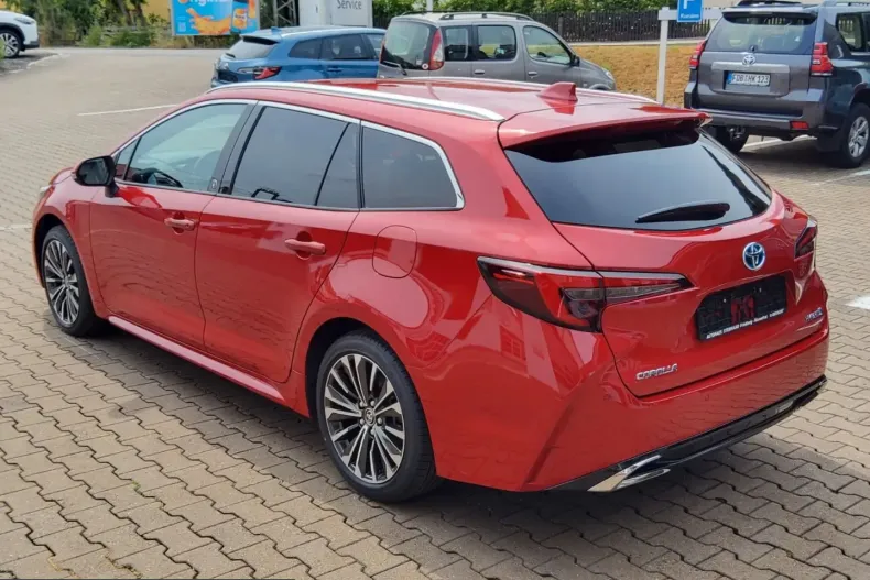 Toyota Corolla din 2025 cu 7.500 km - oferta TOY202917 - foto 7