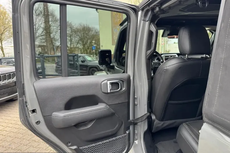 Jeep Wrangler din 2022 cu 81.650 km - oferta JEE202920 - foto 19