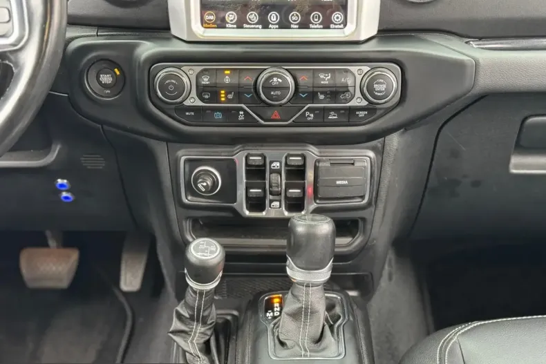 Jeep Wrangler din 2022 cu 81.650 km - oferta JEE202920 - foto 31