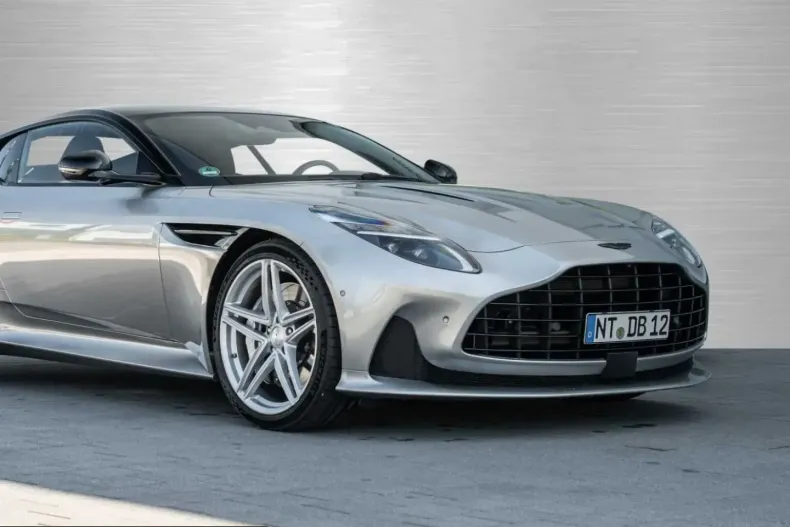 Aston Martin DB12 din 2024 cu 23.300 km - oferta AST202922 - foto 3