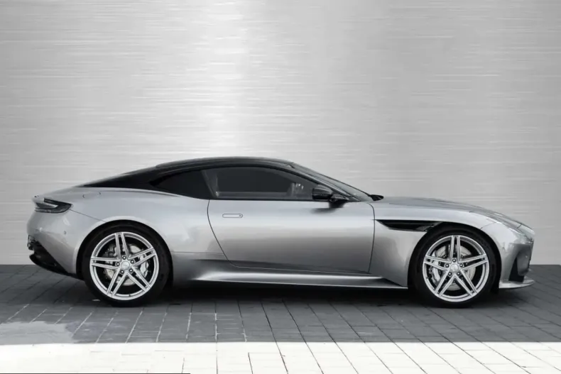 Aston Martin DB12 din 2024 cu 23.300 km - oferta AST202922 - foto 5