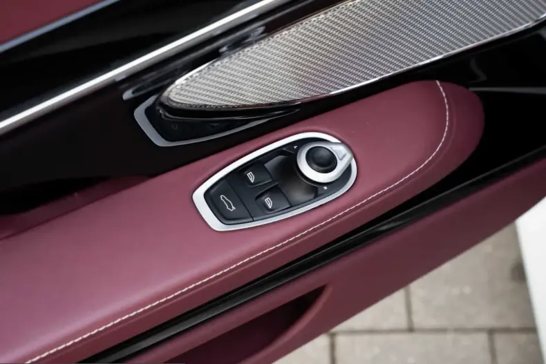 Aston Martin DB12 din 2024 cu 23.300 km - oferta AST202922 - foto 29