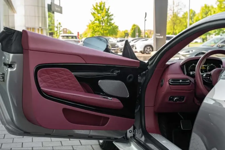 Aston Martin DB12 din 2024 cu 23.300 km - oferta AST202922 - foto 30