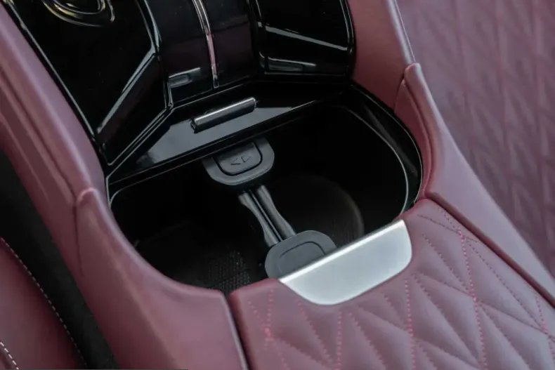 Aston Martin DB12 din 2024 cu 23.300 km - oferta AST202922 - foto 35