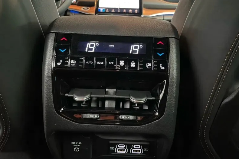 Jeep Grand Cherokee din 2023 cu 15.000 km - oferta JEE202923 - foto 16