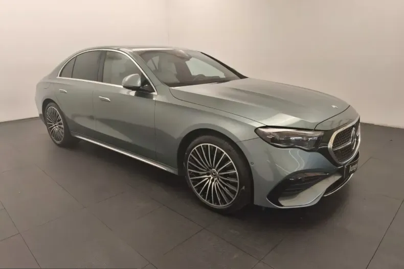 Mercedes-Benz E 220 (Clasa E) din 2023 cu 16.199 km - oferta MER202936 - foto 1
