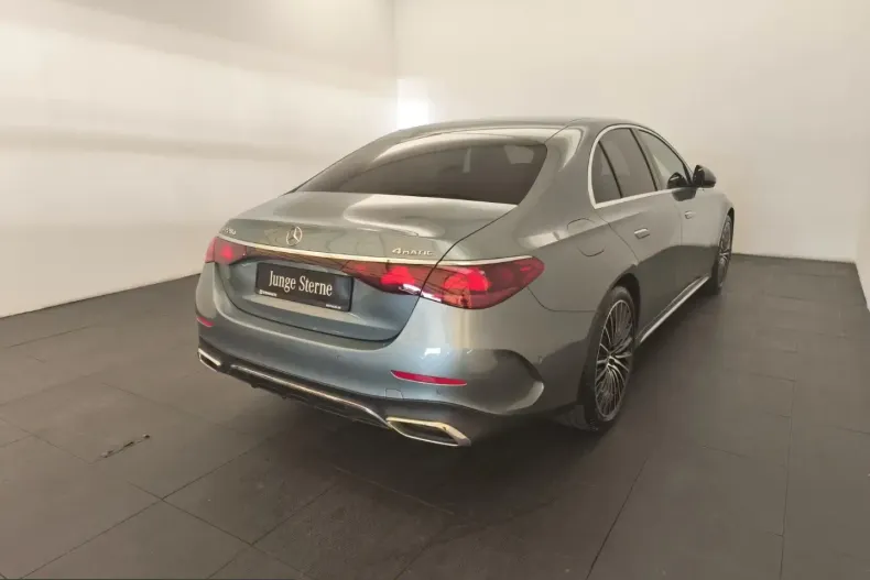 Mercedes-Benz E 220 (Clasa E) din 2023 cu 16.199 km - oferta MER202936 - foto 6