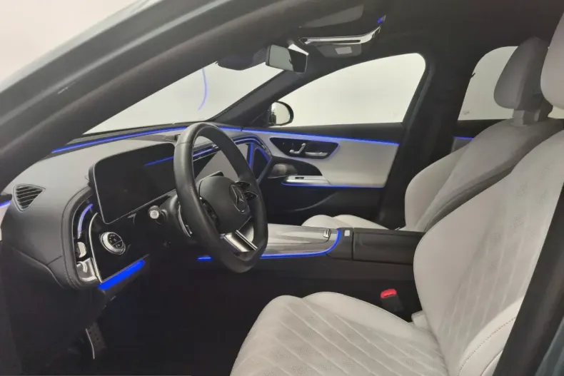 Mercedes-Benz E 220 (Clasa E) din 2023 cu 16.199 km - oferta MER202936 - foto 12