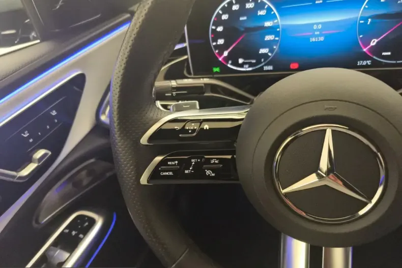 Mercedes-Benz E 220 (Clasa E) din 2023 cu 16.199 km - oferta MER202936 - foto 17