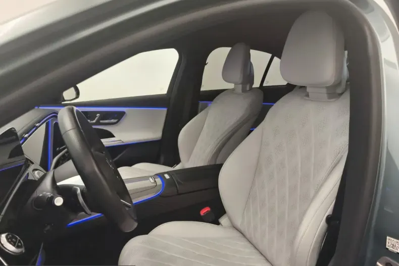 Mercedes-Benz E 220 (Clasa E) din 2023 cu 16.199 km - oferta MER202936 - foto 20