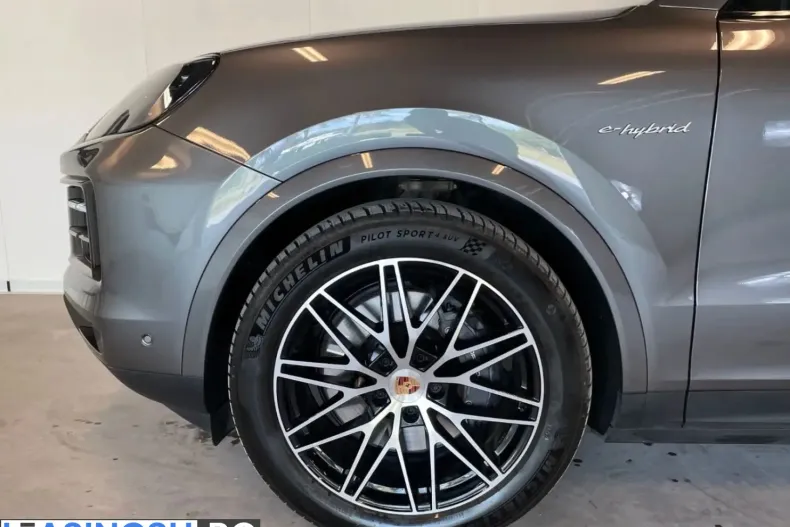 Porsche Cayenne din 2025 cu 28.666 km - oferta POR202938 - foto 3