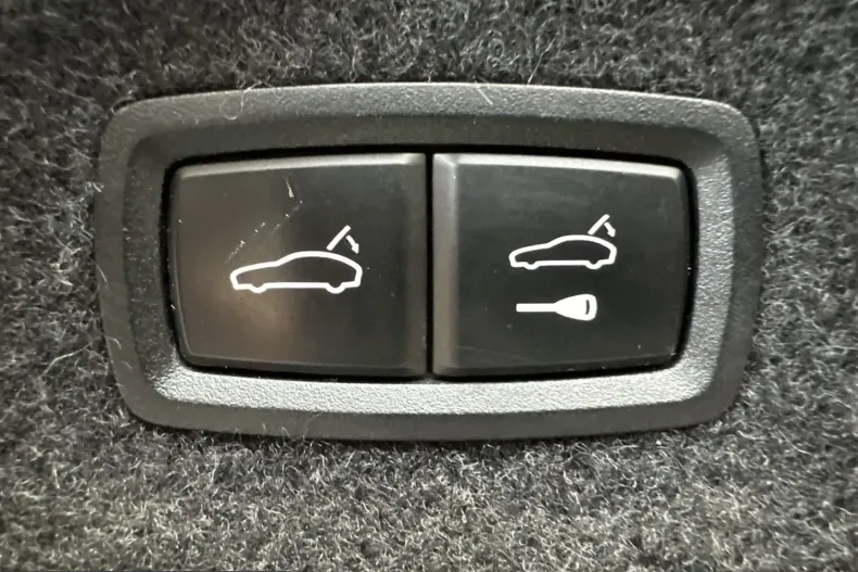 Porsche Taycan din 2022 cu 82.450 km - oferta POR202939 - foto 8