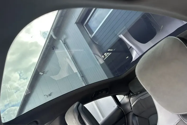 Porsche Taycan din 2022 cu 82.450 km - oferta POR202939 - foto 11