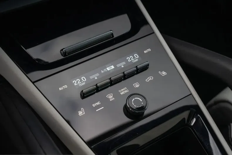 Porsche Cayenne din 2024 cu 23.500 km - oferta POR202940 - foto 23