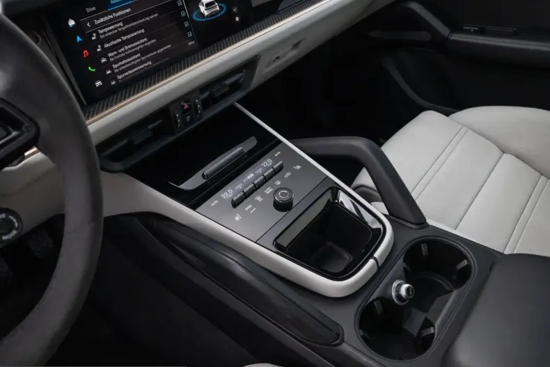 Porsche Cayenne din 2024 cu 23.500 km - oferta POR202940 - foto 35