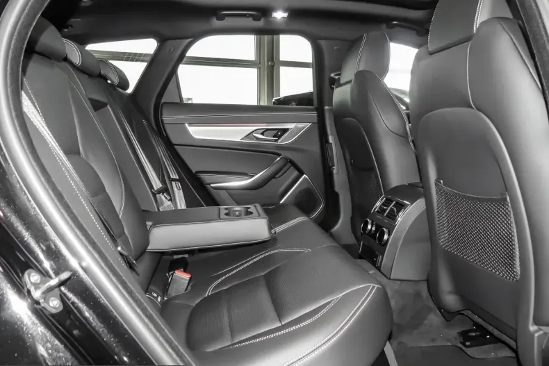 Jaguar XF din 2024 cu 10.660 km - oferta JAG202943 - foto 6