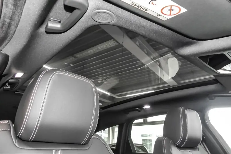 Jaguar XF din 2024 cu 10.660 km - oferta JAG202943 - foto 19