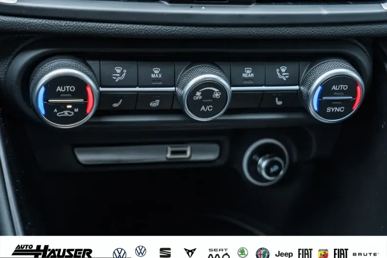 Alfa Romeo Giulia din 2023 cu 20.567 km - oferta ALF202946 - foto 20