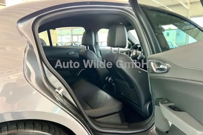 Alfa Romeo Giulia din 2023 cu 22.610 km - oferta ALF202947 - foto 24