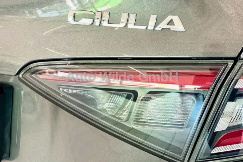 Alfa Romeo Giulia din 2023 cu 22.610 km - oferta ALF202947 - foto 28