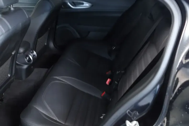 Alfa Romeo Giulia din 2024 cu 26.755 km - oferta ALF202948 - foto 22