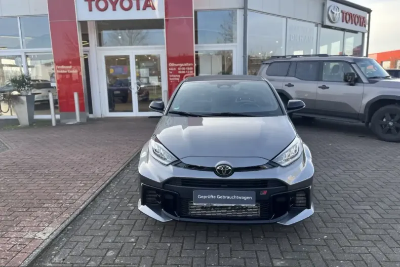 Toyota Yaris din 2024 cu 11.100 km - oferta TOY202960 - foto 1