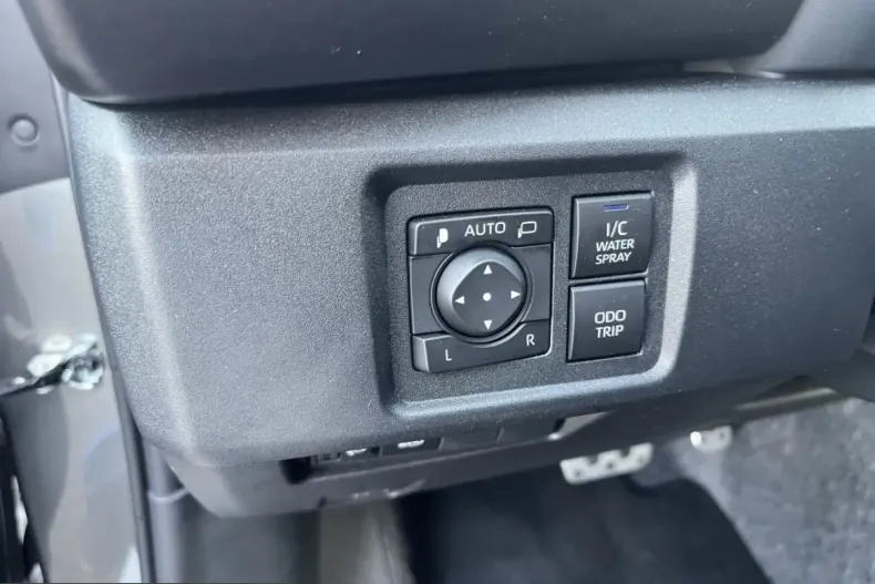 Toyota Yaris din 2024 cu 11.100 km - oferta TOY202960 - foto 14