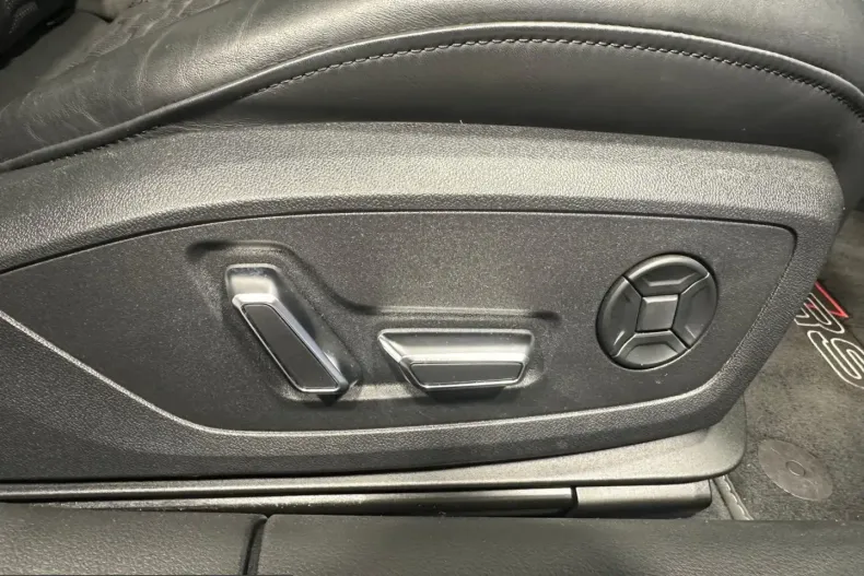 Audi RS6 din 2021 cu 76.330 km - oferta AUD202968 - foto 13