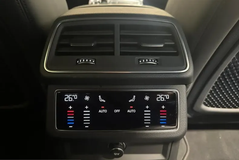 Audi RS6 din 2021 cu 76.330 km - oferta AUD202968 - foto 24