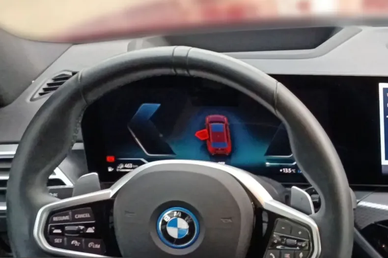 BMW 330 (Seria 3) din 2024 cu 25.822 km - oferta BMW202973 - foto 13