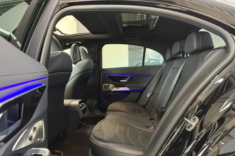 Mercedes-Benz E 200 (Clasa E) din 2025 cu 1.099 km - oferta MER202974 - foto 16