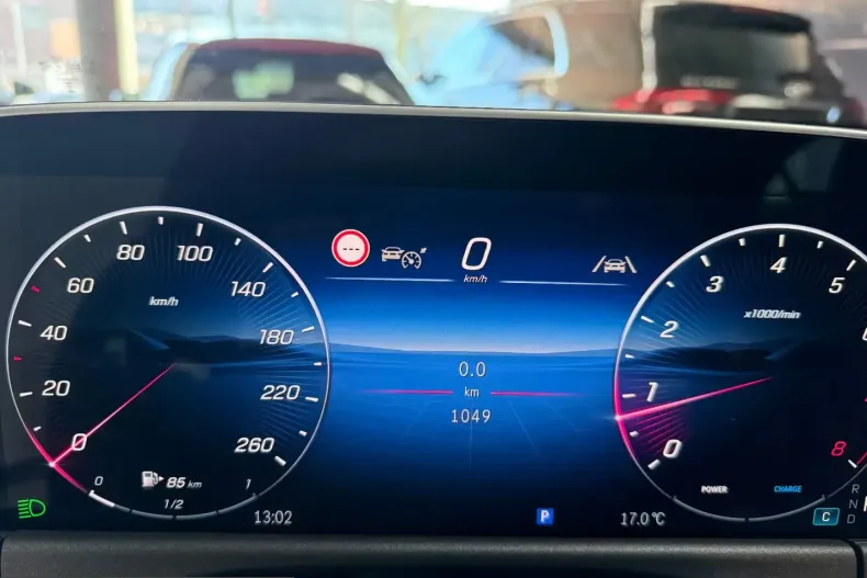 Mercedes-Benz E 200 (Clasa E) din 2025 cu 1.099 km - oferta MER202974 - foto 19