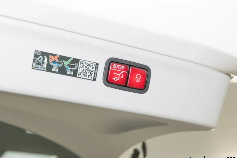 Mercedes-Benz EQS SUV din 2024 cu 37.214 km - oferta MER202983 - foto 8