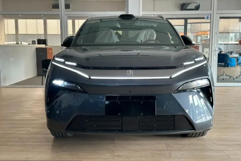 BYD Tang L din 2025 cu 6.100 km - oferta BYD202984 - foto 3