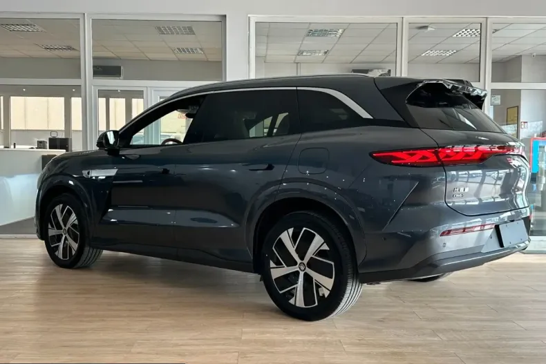 BYD Tang L din 2025 cu 6.100 km - oferta BYD202984 - foto 4