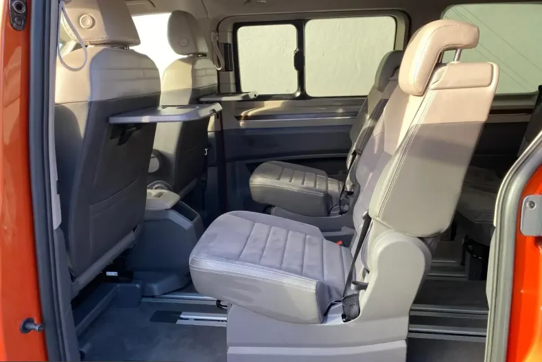 Volkswagen T7 Multivan din 2023 cu 62.300 km - oferta VOL202992 - foto 18