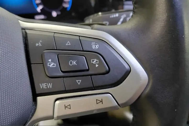 Volkswagen T7 Multivan din 2023 cu 62.300 km - oferta VOL202992 - foto 32