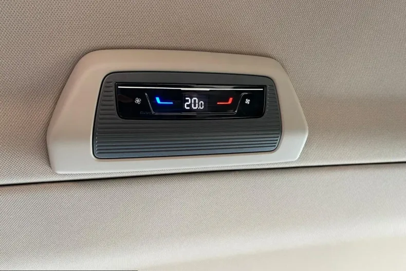 Volkswagen T7 Multivan din 2023 cu 62.300 km - oferta VOL202992 - foto 35