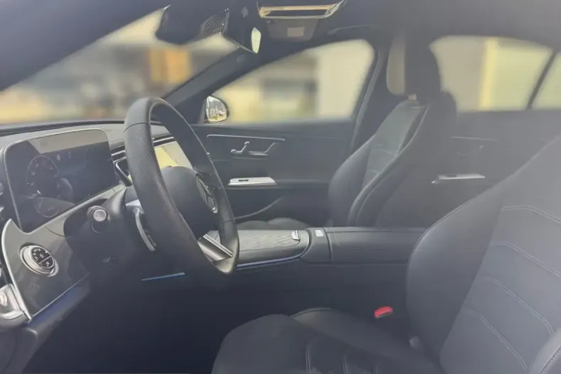 Mercedes-Benz E 200 (Clasa E) din 2025 cu 4.726 km - oferta MER202994 - foto 7